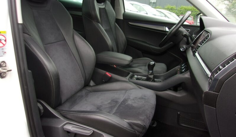Škoda Karoq Klimatronic 2x, Hak, CarPlay/AndroidAuto, Panorama, Alcantara full