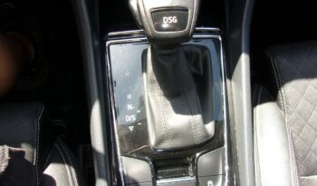 Škoda Karoq Klimatronic 2-strefowy, Nawigacja, PDC, Kamera cofania, Półskóra full
