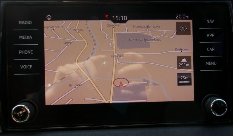 Škoda Karoq Klimatronic 2-strefowy, Nawigacja, PDC, Kamera cofania, Półskóra full