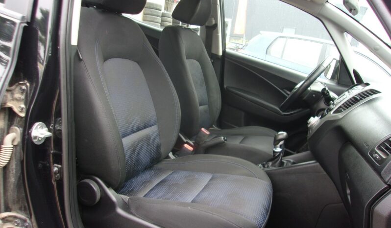 Hyundai ix20 Klimatyzacja, 4x ele szyby, Ele lusterka, Podgrz. fotele, Hak full