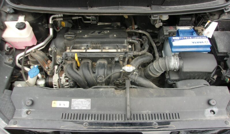 Hyundai ix20 Klimatyzacja, 4x ele szyby, Ele lusterka, Podgrz. fotele, Hak full