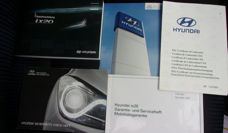 Hyundai ix20 Klimatyzacja, 4x ele szyby, Ele lusterka, Podgrz. fotele, Hak full