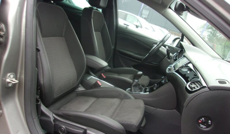 Opel Astra 1.4 Turbo Innovation, Klimatronic, Navi, Podgrz. fotele + kierownica full