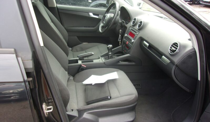 Audi A3 1.6Mpi AttractionKlimatronic x2 Podg.Fotele Alu-Felgi full