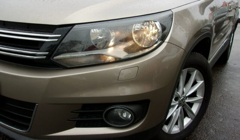 Volkswagen Tiguan 1.4 TSI Sport & Style 4Motion Panorama-Dach Pod.Fotele full