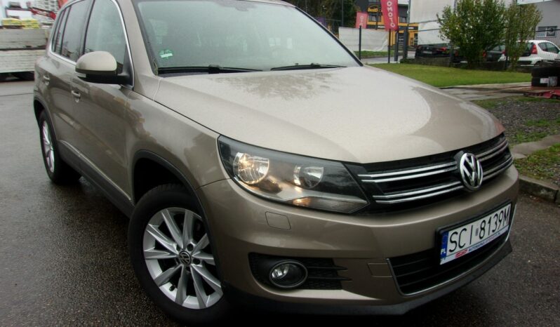 Volkswagen Tiguan 1.4 TSI Sport & Style 4Motion Panorama-Dach Pod.Fotele full