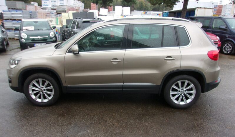 Volkswagen Tiguan 1.4 TSI Sport & Style 4Motion Panorama-Dach Pod.Fotele full