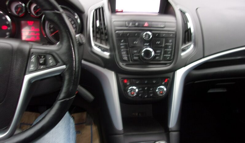 Opel Zafira 7 OsóbTourer 1.4 Turbo Österreich Edition full