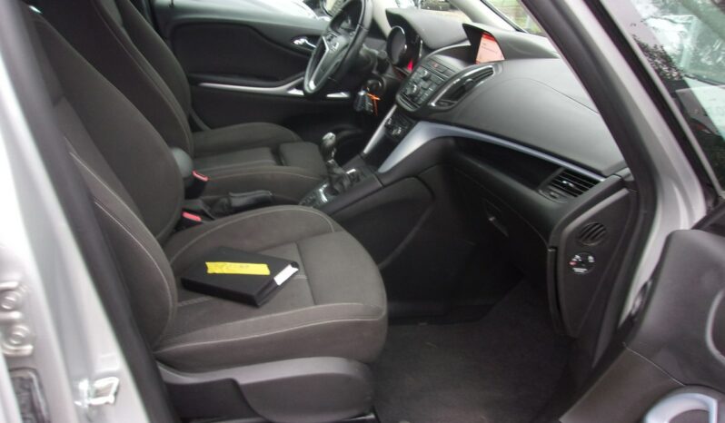 Opel Zafira 7 OsóbTourer 1.4 Turbo Österreich Edition full